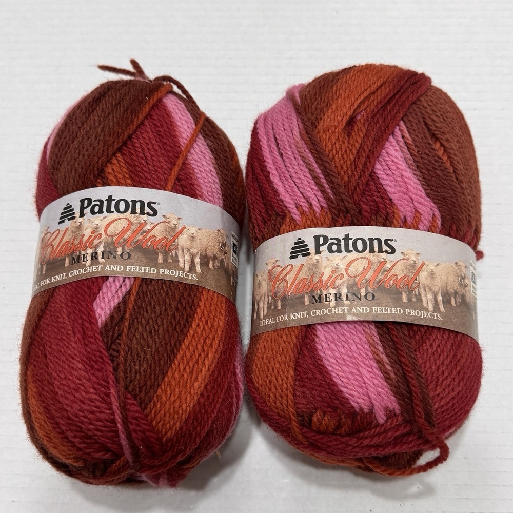 Lot 2 Vtg Patons CLASSIC Merino  WOOL Yarn 3.5 Oz Skeins Pink Red Orange Ombré